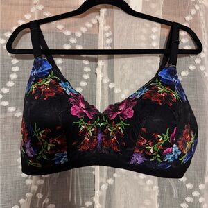 Floral Embroidered Wireless Bra